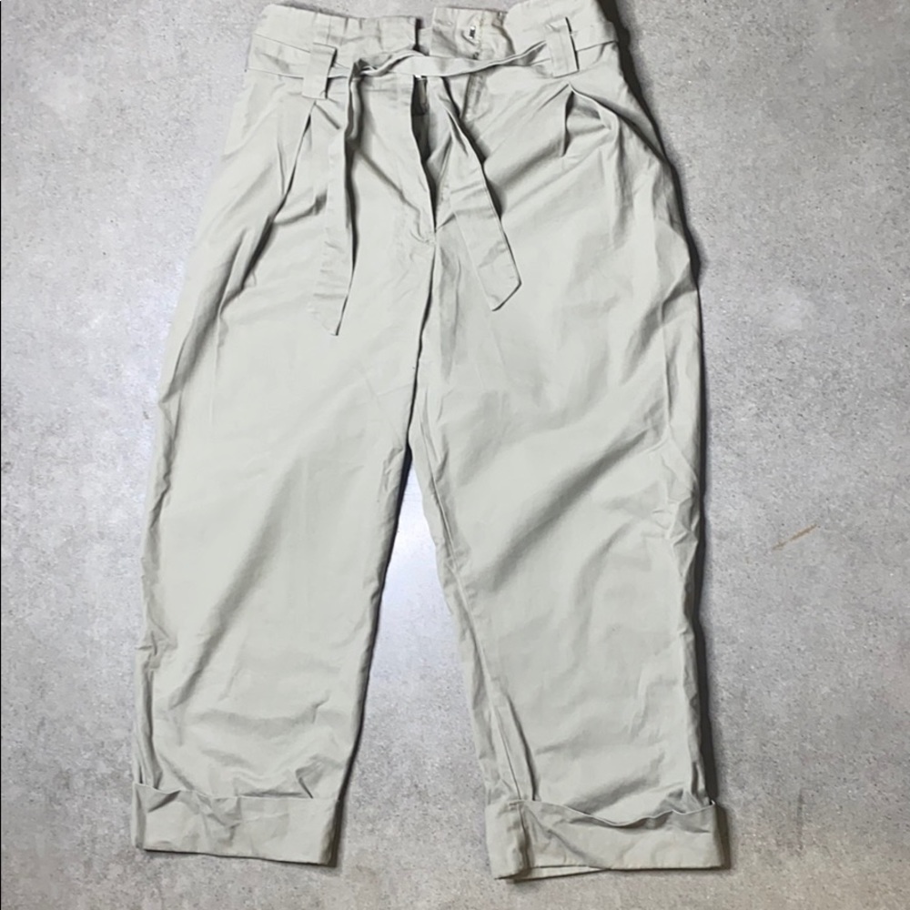 H&M | Highwaisted paperbag pants